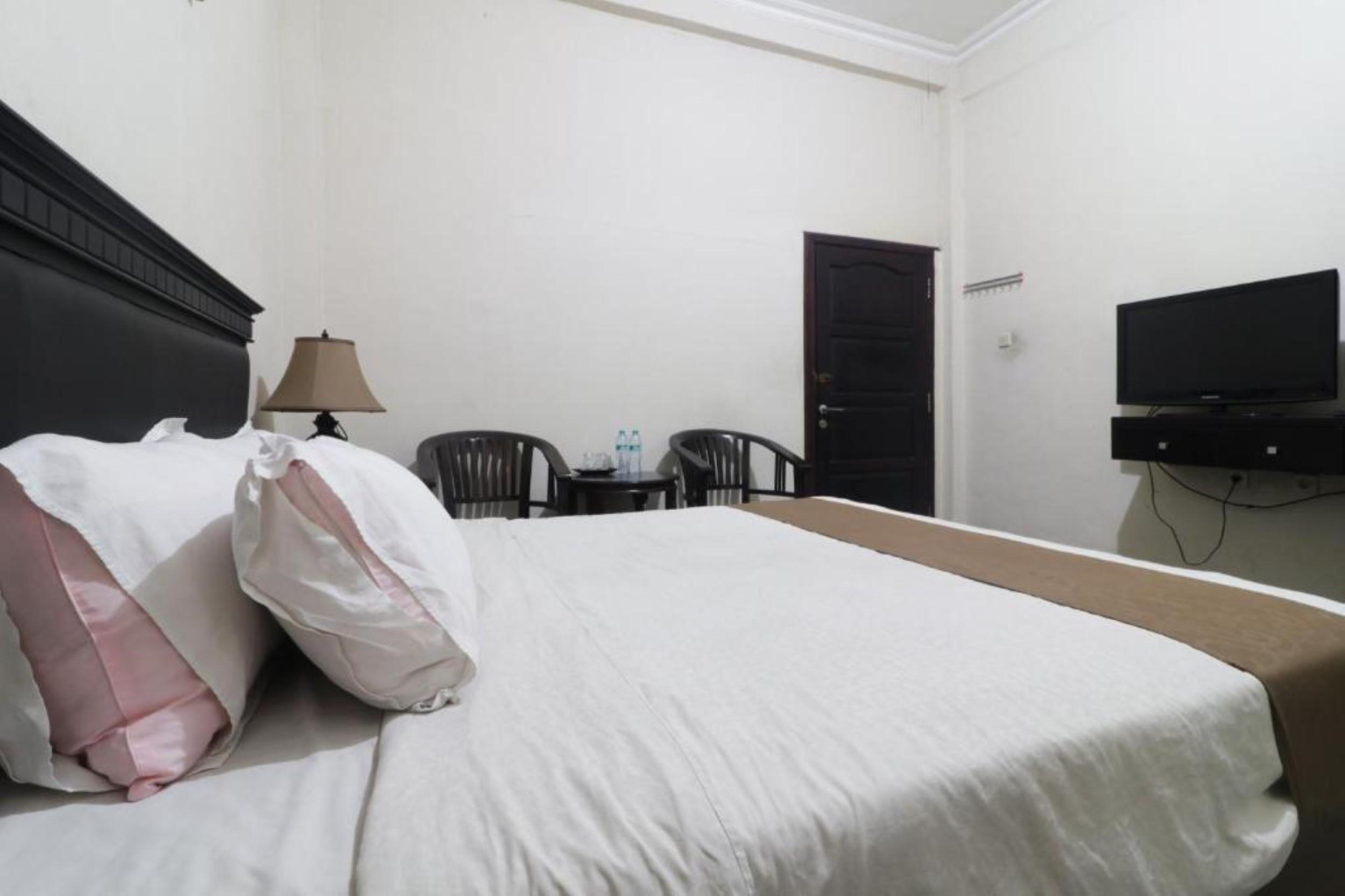 Hotel Antariksa Dupak Buitenkant foto