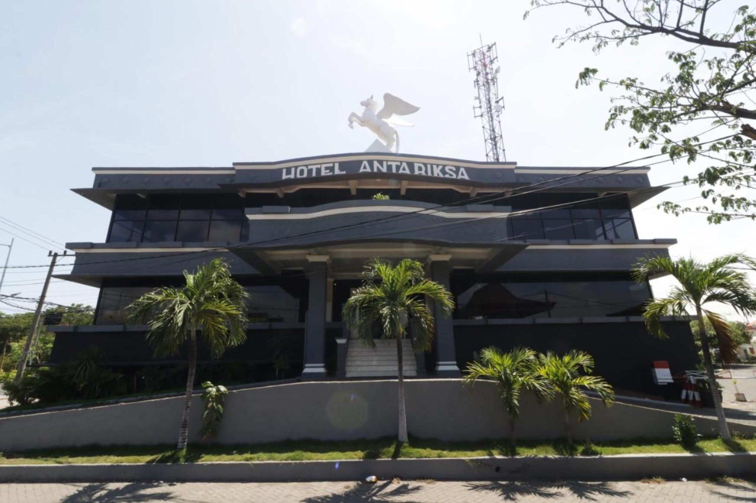 Hotel Antariksa Dupak Buitenkant foto