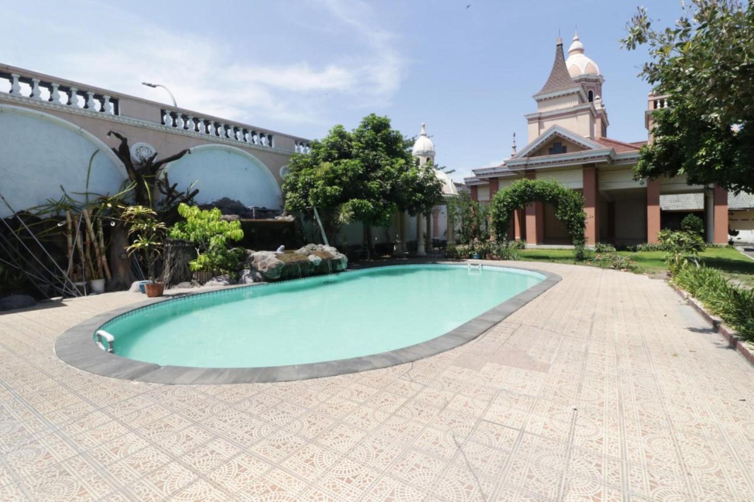 Hotel Antariksa Dupak Buitenkant foto